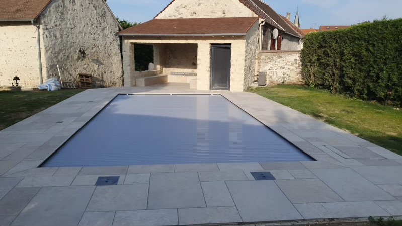 Creation d’une piscine avec son pool house